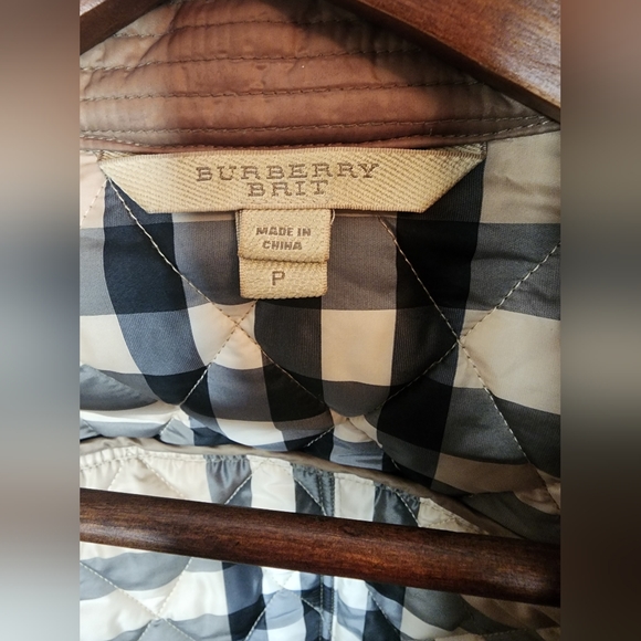 THE PERFECT SPRING JACKET!!! Burberry Brit Quilted Jacket - Picture 3 of 4